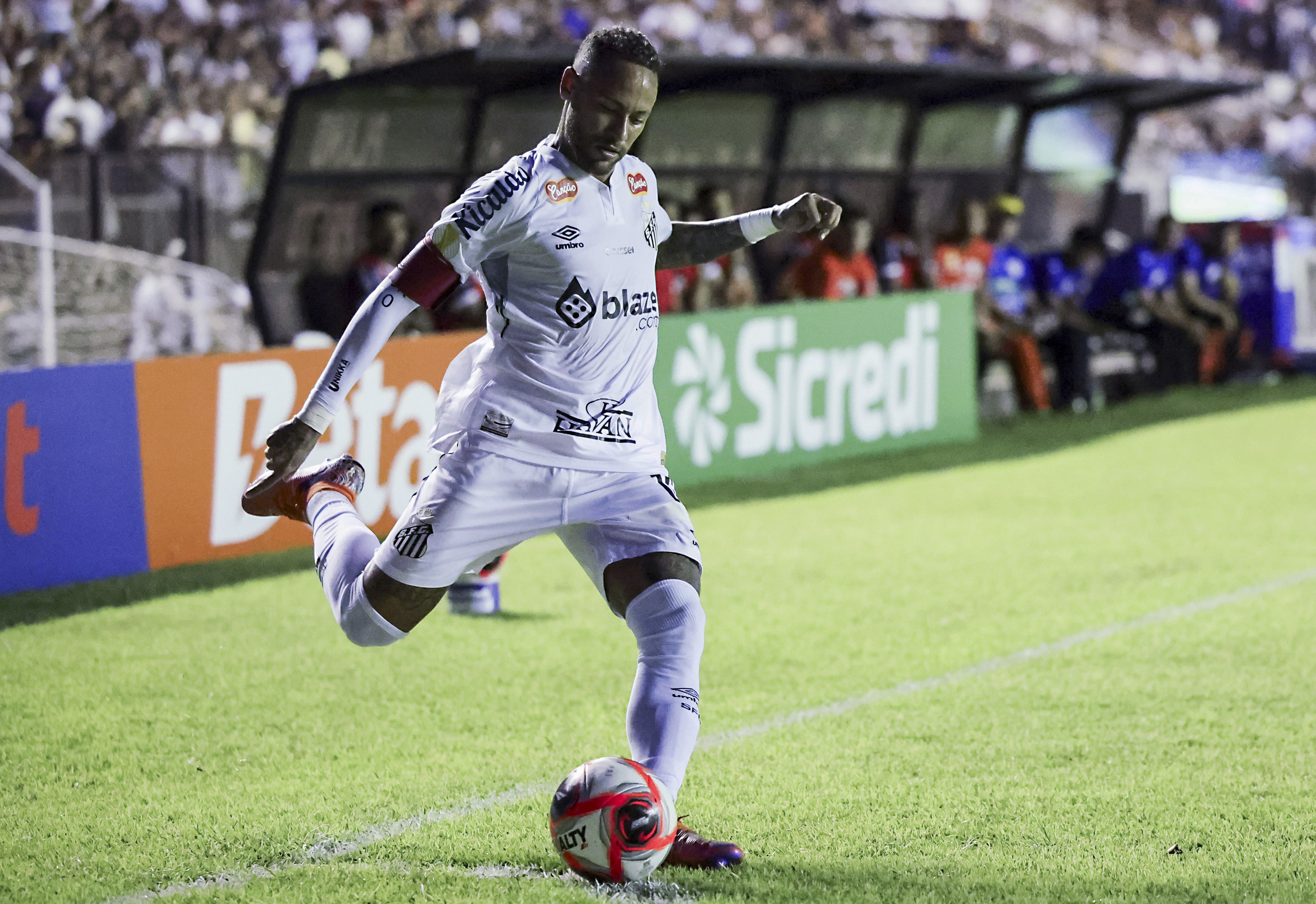 开云游戏-内马尔连续十二场比赛得分超过出色防守，中国队不断突破！气势如虹延续的简单介绍